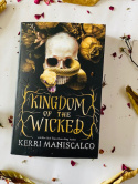 Kingdom of the Wicked : TikTok made me buy it! The addictive and darkly romantic fantasy by Kerri Maniscalco