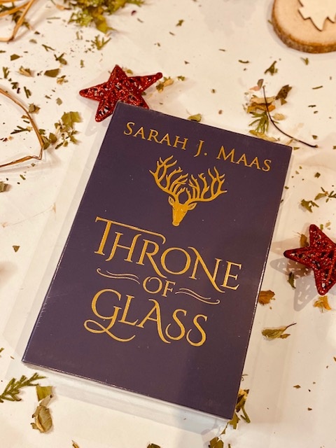 Throne of Glass Collector's Edition by Sarah J. Maas Throne of Glass Collector's Edition by Sarah J. Maas