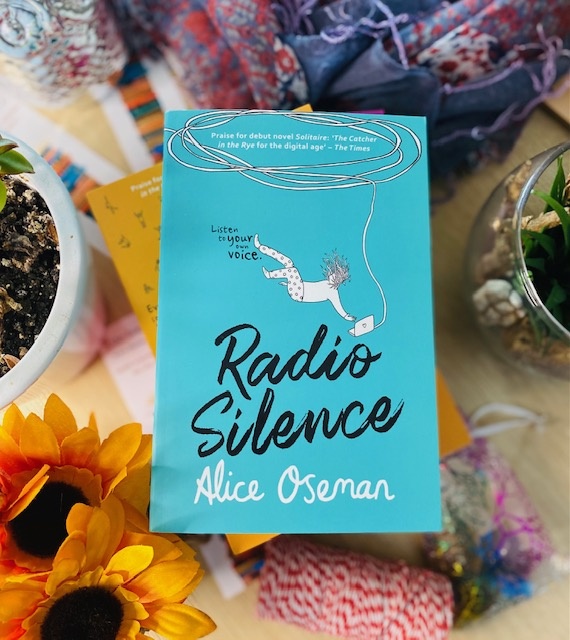 Radio Silence by Alice Oseman Radio Silence by Alice Oseman